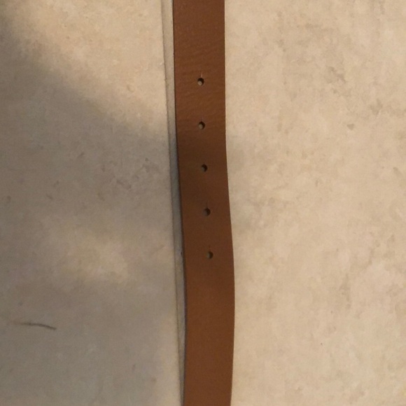Micheal Kors belt - Picture 3 of 5